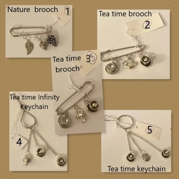 NEW!!! Novelty brooches & keychains - Picture 2 of 6